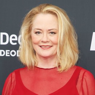 Cybill Shepherd