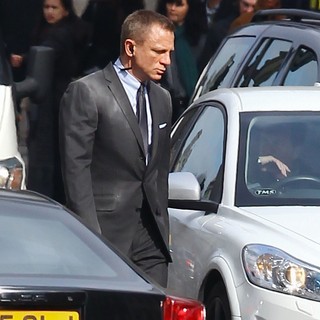 Filming A Scene for The New James Bond Film Skyfall