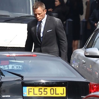 Filming A Scene for The New James Bond Film Skyfall