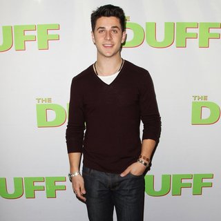 Los Angeles Fan Screening of The DUFF - Red Carpet Arrivals