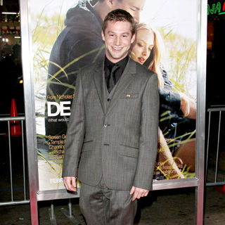 The Los Angeles Premiere of 'Dear John' - Arrivals