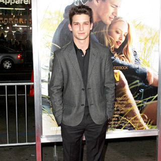 The Los Angeles Premiere of 'Dear John' - Arrivals