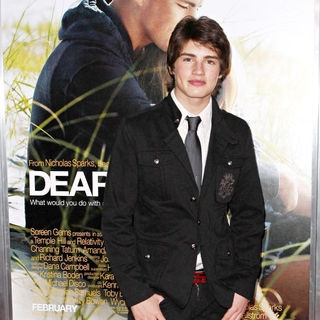The Los Angeles Premiere of 'Dear John' - Arrivals