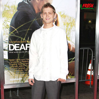 The Los Angeles Premiere of 'Dear John' - Arrivals