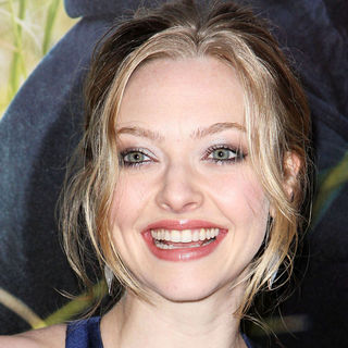 The Los Angeles Premiere of 'Dear John' - Arrivals