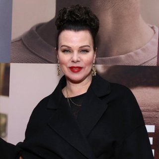 Debi Mazar