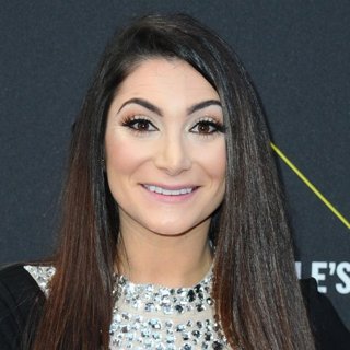 Deena Nicole