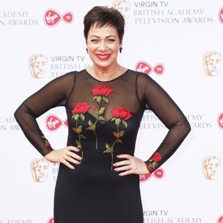 Denise Welch