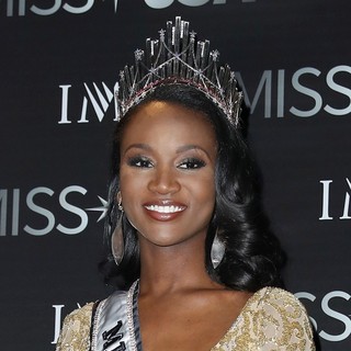 Deshauna Barber