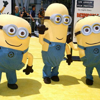 Los Angeles Premiere Of Universal Pictures' "Despicable Me" - Arrivals