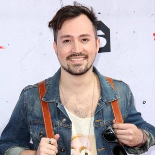 Dustin Belt