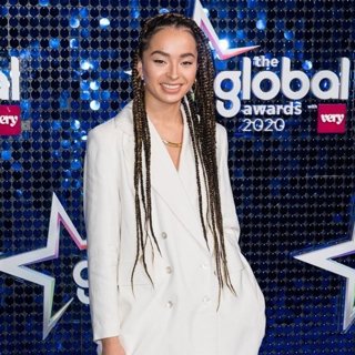 Ella Eyre
