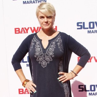 Erika Eleniak