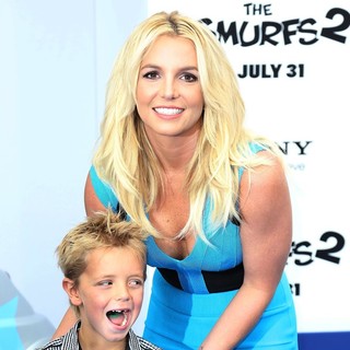 The Los Angeles Premiere of The Smurfs 2 - Arrivals