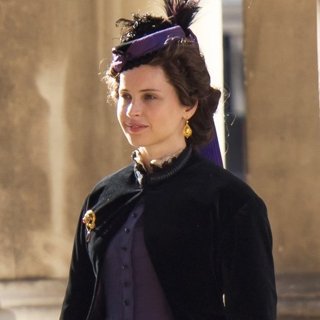 On The Set of The Aeronaut