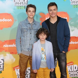 Peyton Meyer Pictures, Latest News, Videos.