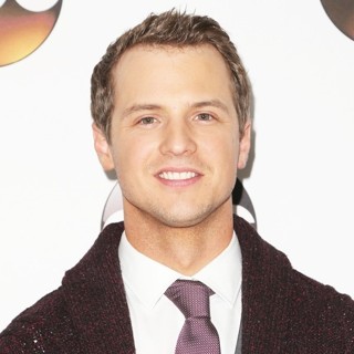 Freddie Stroma