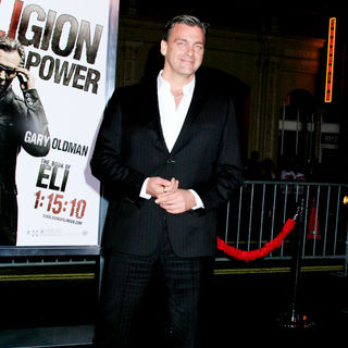 Los Angeles Premiere of 'The Book Of Eli' - Arrivals