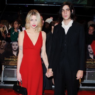 The Premiere of The Twilight Saga's Breaking Dawn Part II - Arrivals