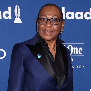 Gloria Carter