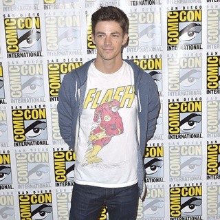Grant Gustin in Comic-Con International 2016: San Diego - The Flash - Photocall