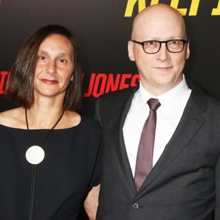 Los Angeles Premiere of Keeping Up with the Joneses - Arrivals