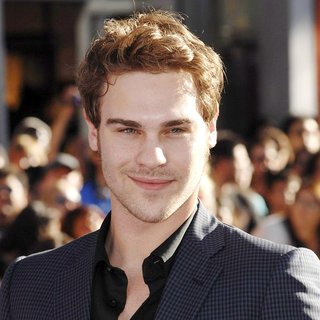 Los Angeles Premiere of Captain America The First Avenger - Arrivals
