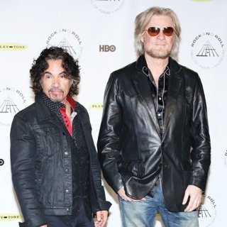 Hall &amp; Oates