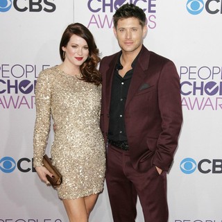 Danneel Harris, Jensen Ackles in People's Choice Awards 2013 - Red Carpet Arrivals