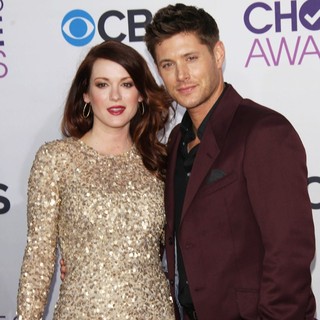 Danneel Harris, Jensen Ackles in People's Choice Awards 2013 - Red Carpet Arrivals
