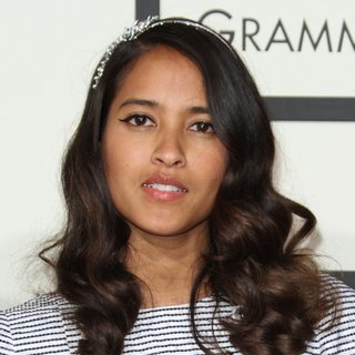Helen Lasichanh