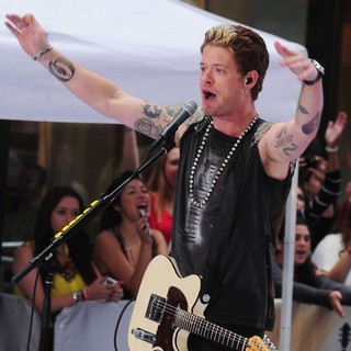Nash Overstreet, Hot Chelle Rae in Hot Chelle Rae Perform at The Toyota Concert Series on The Today Show