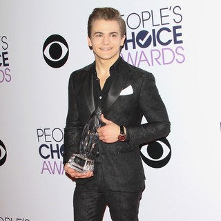 Hunter Hayes Color Publicity Photo 
