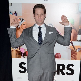 Sisters New York Premiere - Red Carpet Arrivals