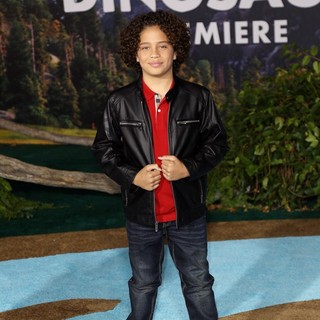 Los Angeles Premiere of The Good Dinosaur - Arrivals