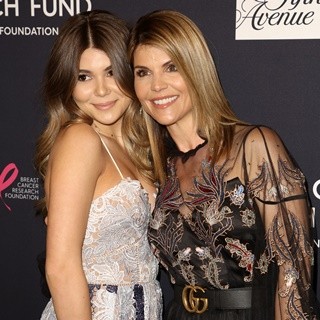 Olivia Jade, Lori Loughlin in The Women's Cancer Research Fund's An Unforgettable Evening