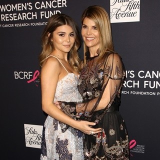 Olivia Jade, Lori Loughlin in The Women's Cancer Research Fund's An Unforgettable Evening
