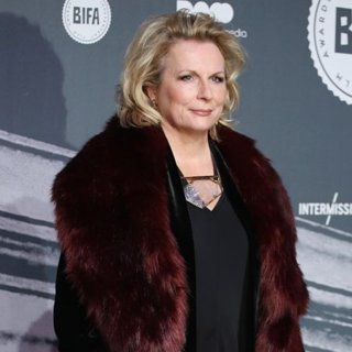 Jennifer Saunders