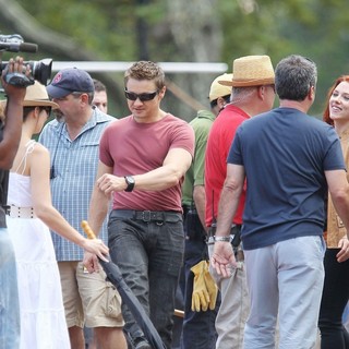 Actors on The Set of The Avengers Shooting on Location in Manhattan