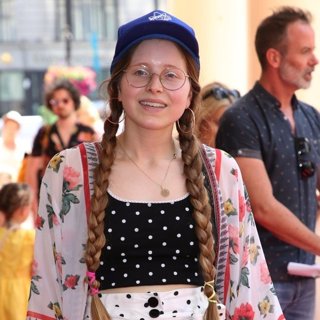 Jessie Cave