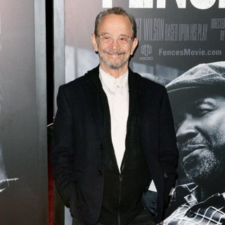Joel Grey