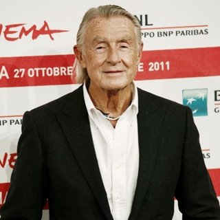 Joel Schumacher