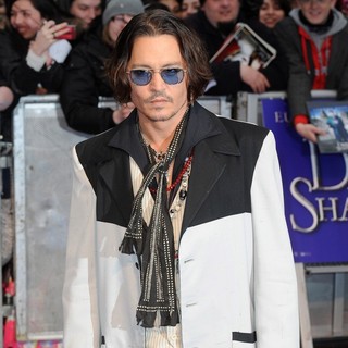 UK Premiere of Dark Shadows - Arrivals