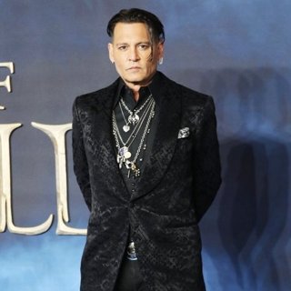 Johnny Depp in The UK Premiere of Fantastic Beasts: The Crimes of Grindelwald - Arrivals