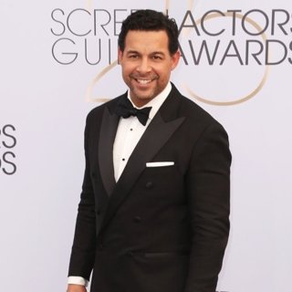 Jon Huertas