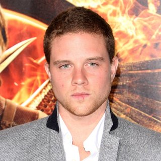 Los Angeles Premiere of The Hunger Games: Mockingjay, Part 1 - Arrivals