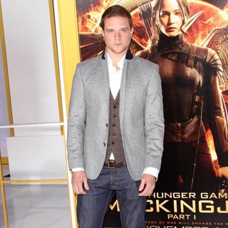 Los Angeles Premiere of The Hunger Games: Mockingjay, Part 1 - Arrivals