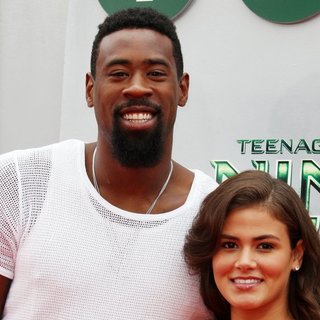 Los Angeles Premiere of Teenage Mutant Ninja Turtles - Arrivals
