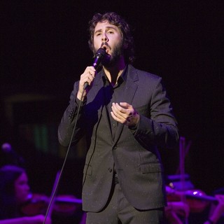 Josh Groban Pictures, Latest News, Videos and Dating Gossips