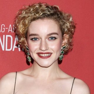 Julia Garner